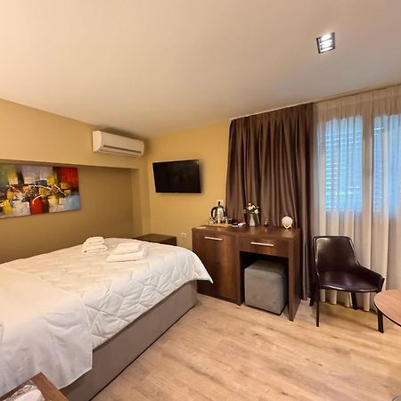4R Colombo Hotel Tirana Exterior foto