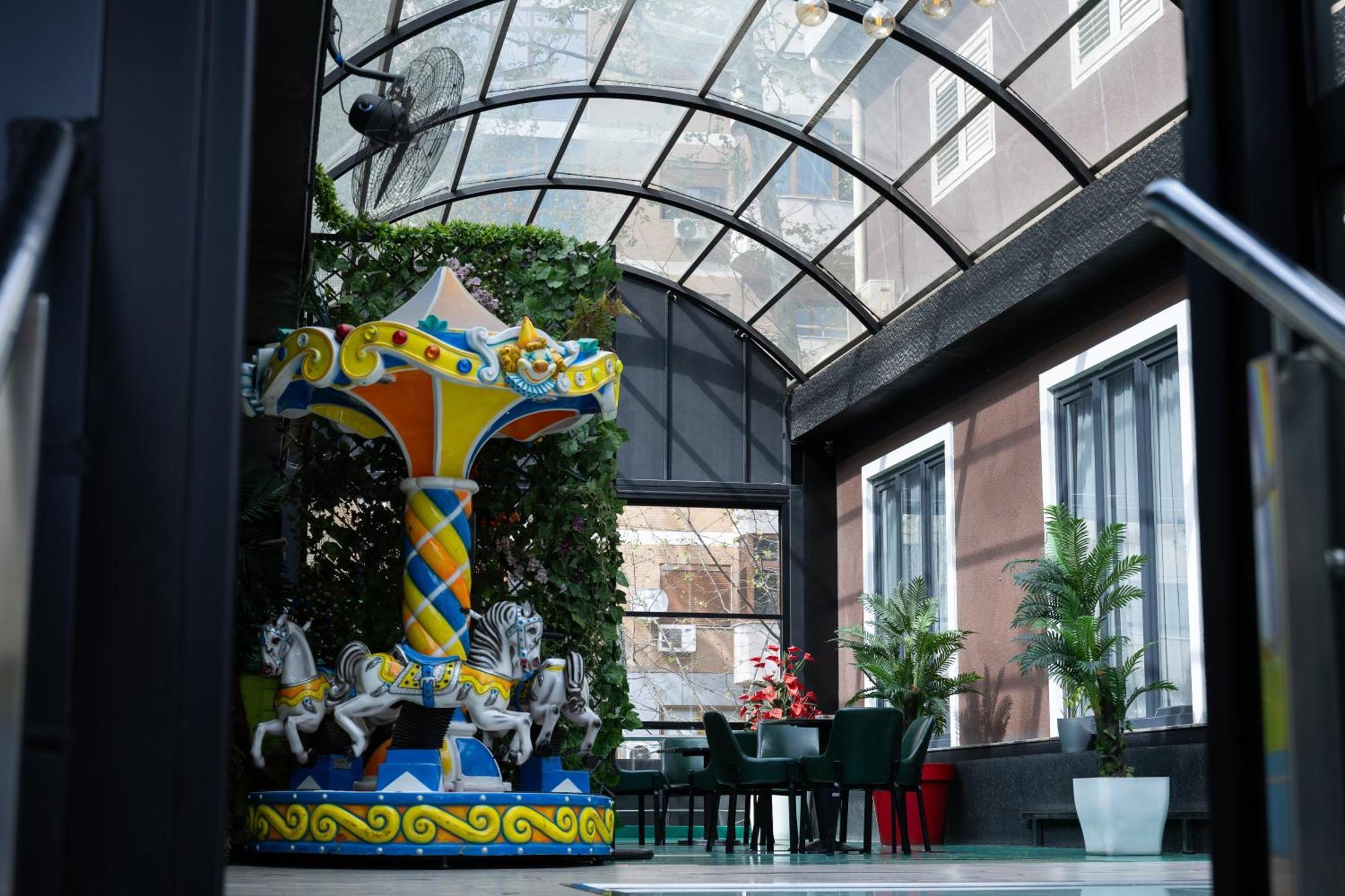 4R Colombo Hotel Tirana Exterior foto